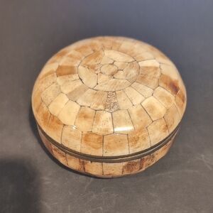 Round Mosaic Inlay Trinket Box - Warm Bone Tones